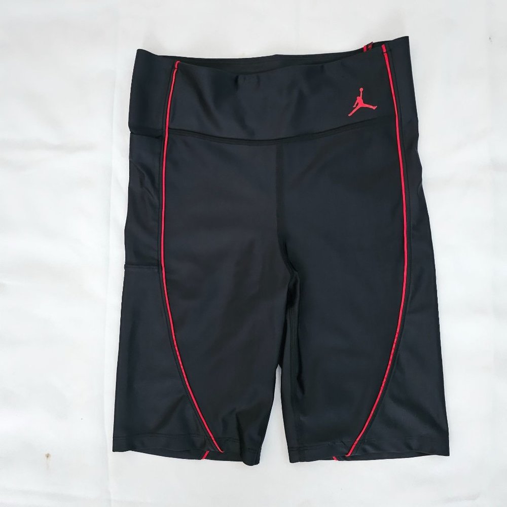 Jordan Women's Black DC7315-010 Athletic Tight Fit Running Bike Shorts Sz Small - Picture 6 of 16